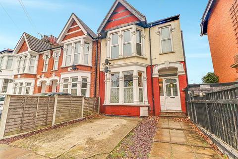 1 bedroom flat for sale, Lancaster Gardens, Southend-on-Sea SS1