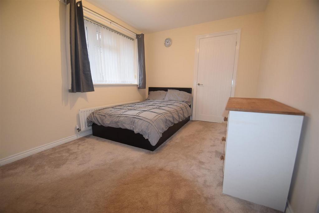 Bedroom.JPG