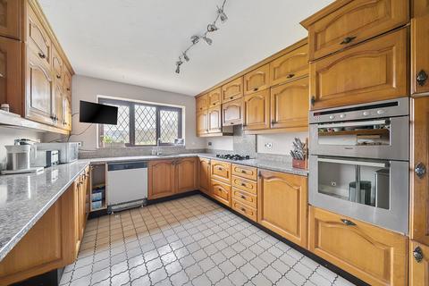 4 Bucklands View, Nailsea, Bristol, BS48 4TZ