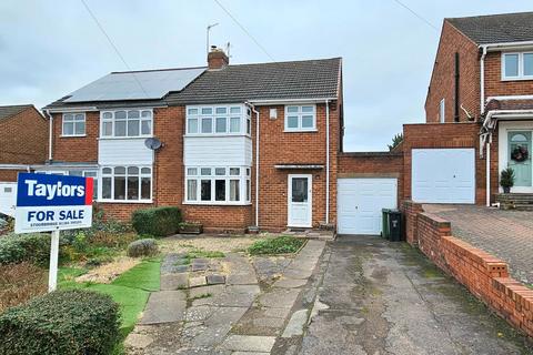 3 bedroom semi-detached house for sale, Oakfield Close, Stourbridge DY8