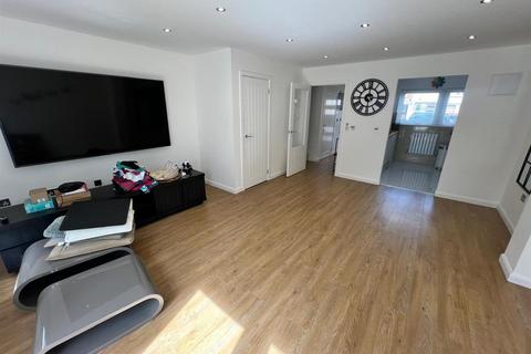 3 bedroom terraced house for sale, Hyde Grove, Dartford