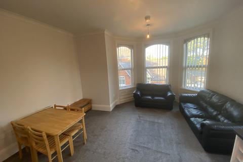 2 bedroom flat to rent, 2 Parsonage Road, Manchester M20