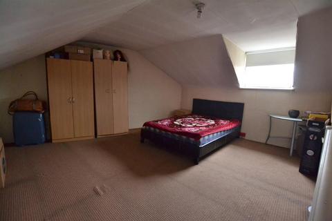 3 bedroom end of terrace house for sale, Meadow Lane, Loughborough LE11