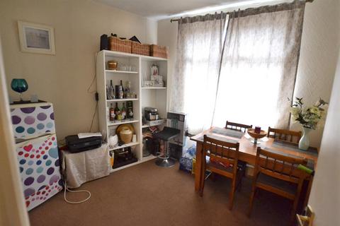 3 bedroom end of terrace house for sale, Meadow Lane, Loughborough LE11