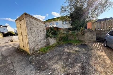 1 bedroom terraced house for sale, North Bank, Llandeilo, Carmarthenshire.