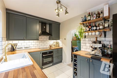 36 Knights Way, Brentwood, CM13 2AZ