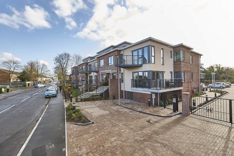 1 bedroom retirement property for sale, The Hythe, Pooley Green Road, Egham, Surrey, TW20