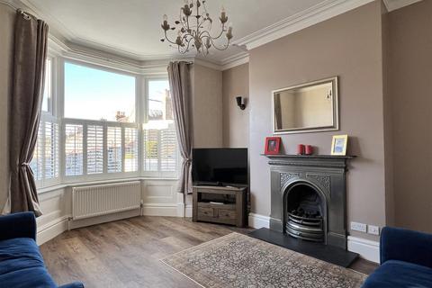 5 bedroom terraced house for sale, Nares Street, Scarborough