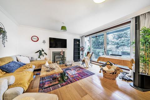 Albany Park Road, Kingston upon Thames, Surrey, KT2
