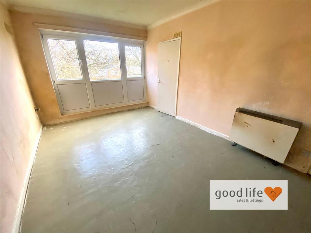 20241205 120959304 i OS63 EDGMONDCOURT.jpg