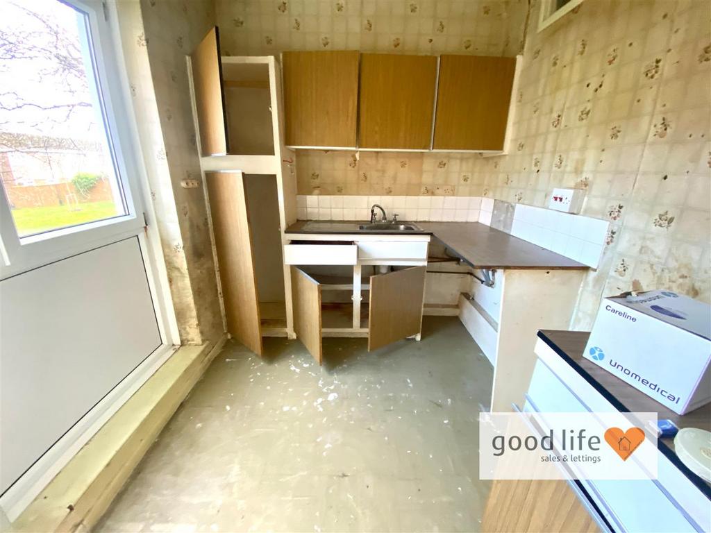 20241205 121017230 i OS63 EDGMONDCOURT.jpg