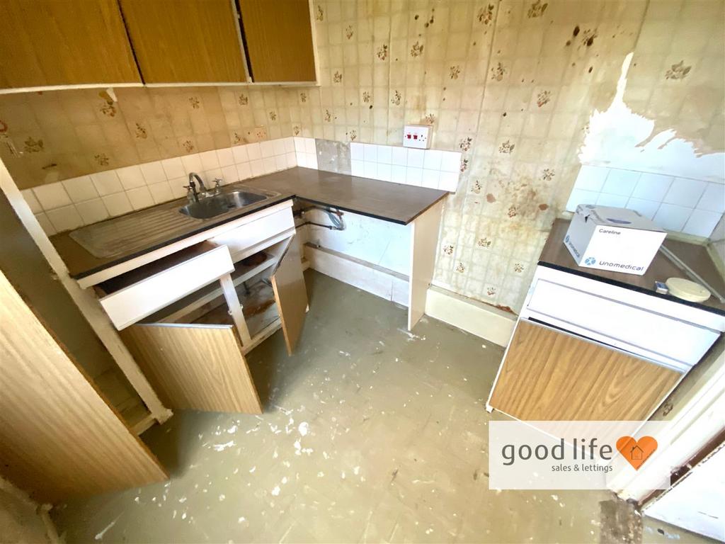 20241205 121025106 i OS63 EDGMONDCOURT.jpg