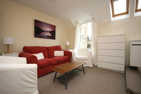 1 bedroom property to rent, Raeburn Mews, Edinburgh