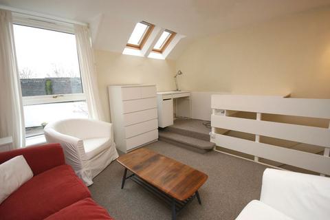 1 bedroom property to rent, Raeburn Mews, Edinburgh