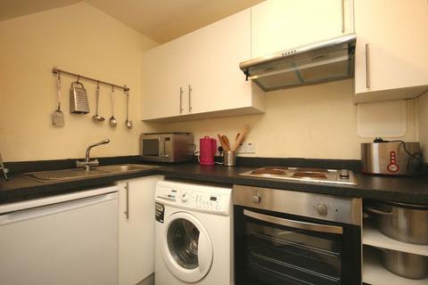 1 bedroom flat to rent, Raeburn Mews, Edinburgh