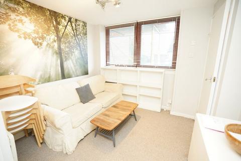 1 bedroom flat to rent, Raeburn Mews, Stockbridge, Edinburgh