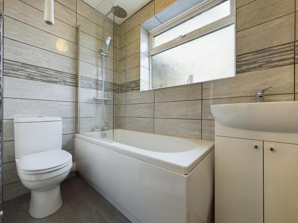 CAM01238 G0-PR0393-STILL011.jpg