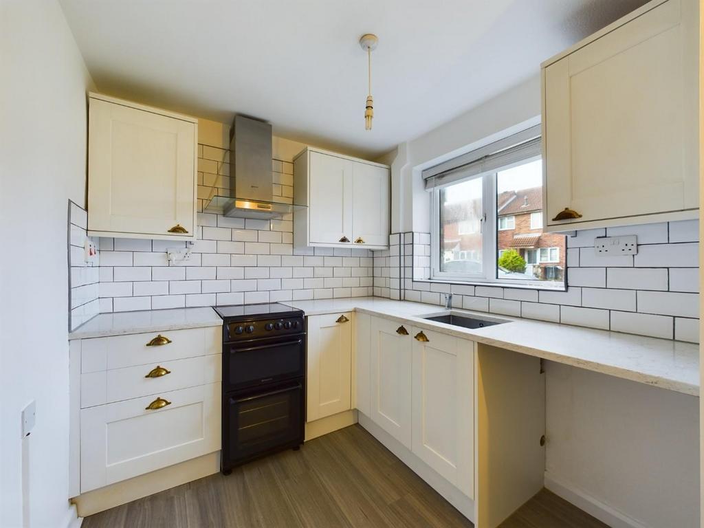 CAM01238 G0-PR0393-STILL001.jpg