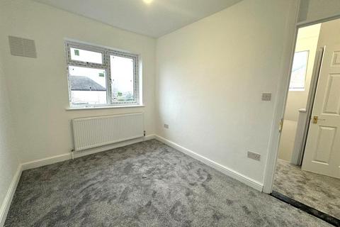 3 bedroom house to rent, Epping Glade, London E4