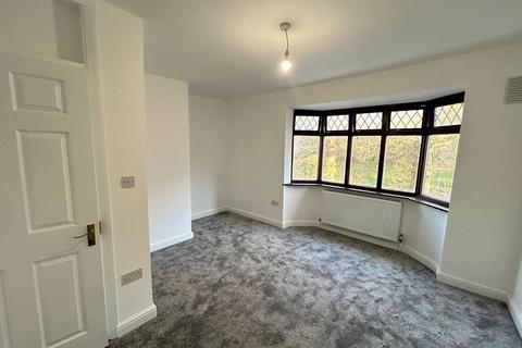 3 bedroom house to rent, Epping Glade, London E4