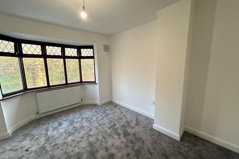 3 bedroom house to rent, Epping Glade, London E4