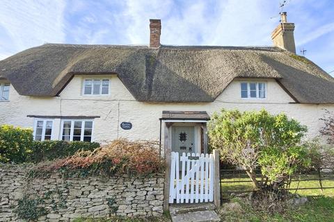 3 bedroom cottage for sale, Mundens Lane, Alweston