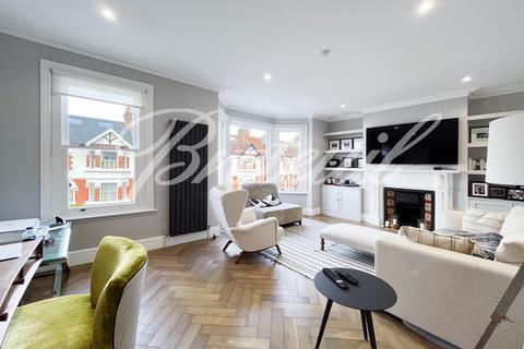 3 bedroom maisonette to rent, Harbord Street, SW6