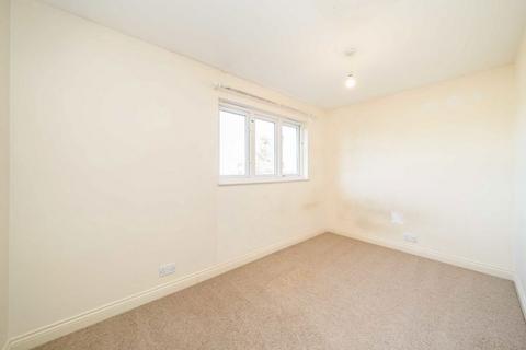 3 bedroom house for sale, Fawcett Close, London SW16