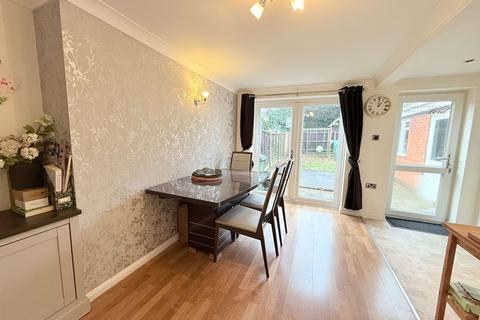 24 Bronte Farm Road, Shirley, Solihull, B90 3DE