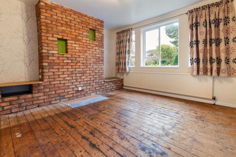 3 bedroom semi-detached house for sale, Kingston Road, Scunthorpe, North Lincolnshire, DN16