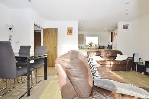 3 bedroom flat for sale, Sackett Road, Barking