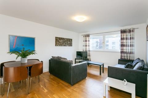 2/3 Calder Crescent, Edinburgh, EH11 4JG
