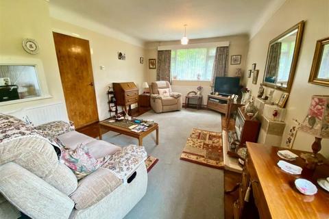 3 bedroom bungalow for sale, Burton Drive, Wrexham LL12