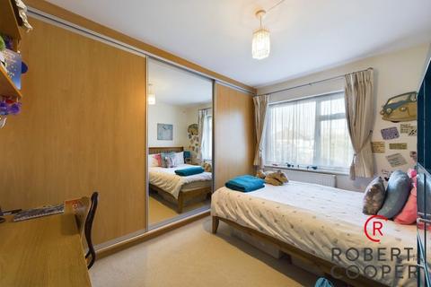26 Wimborne Drive, Pinner, HA5 1NQ