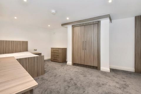 undefined, Royal Park Grove, Hyde Park, Leeds, West Yorkshire