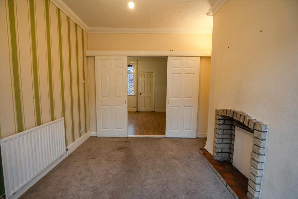 Living Room (2)