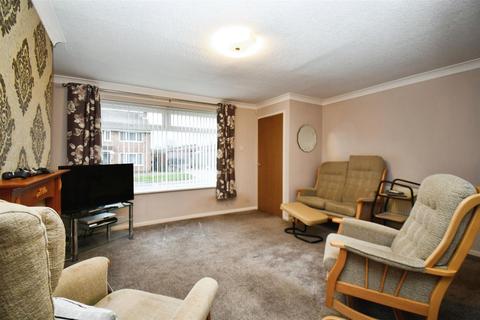 2 bedroom terraced house for sale, Dressay Grove, Hull