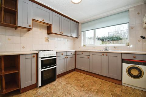 2 bedroom terraced house for sale, Dressay Grove, Hull