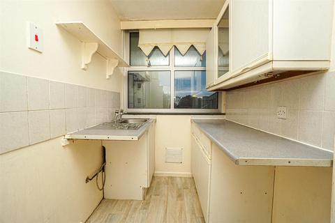 2 bedroom flat for sale, Terrace Road, St Leonards-On-Sea