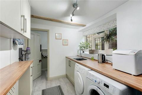 4 Bridge End Cottages, Birstwith, Harrogate, HG3 2NP