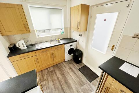 2 bedroom semi-detached house to rent, Wood Lane, Ferryhill