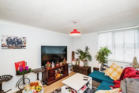 1 bedroom flat for sale, Bridge Road, Worthing BN14