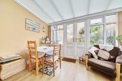 36 The Glade, Coulsdon, CR5 1SL