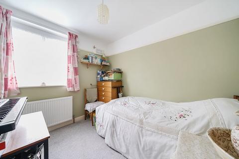36 The Glade, Coulsdon, CR5 1SL