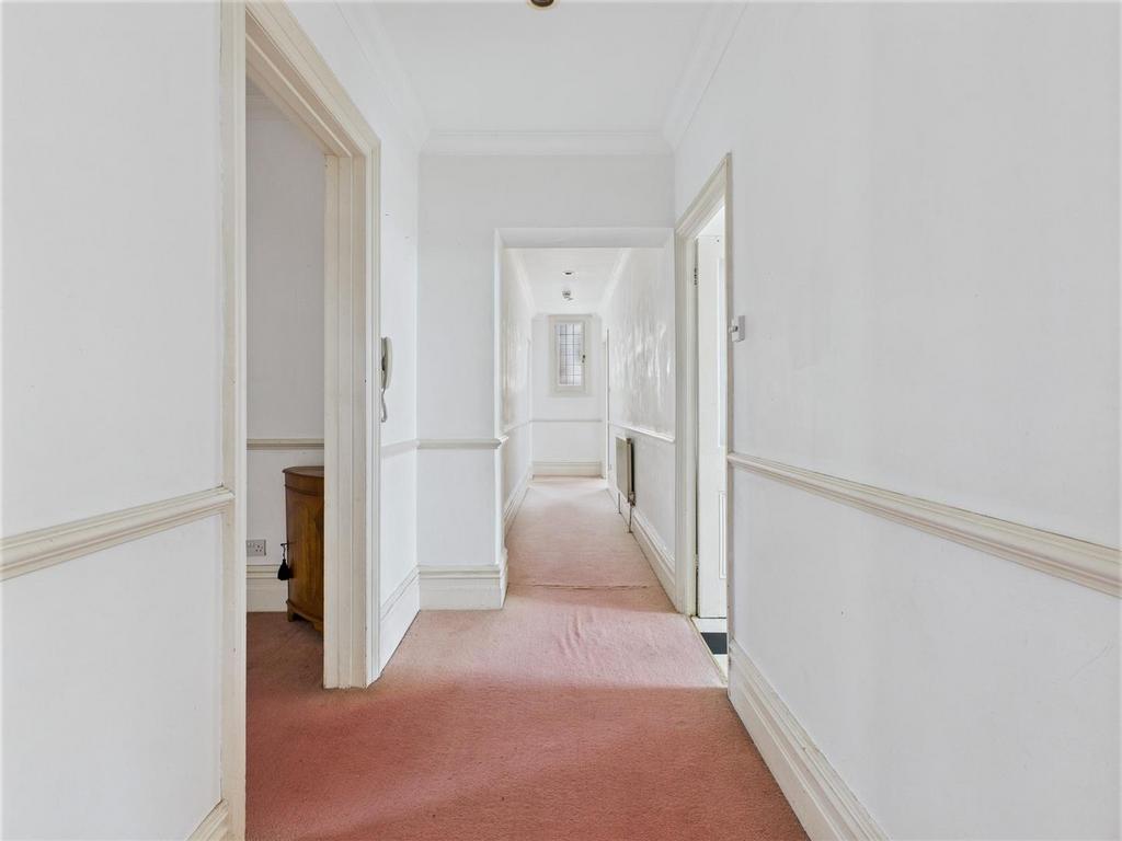CAM04311 G0-PR0040-STILL006.jpg