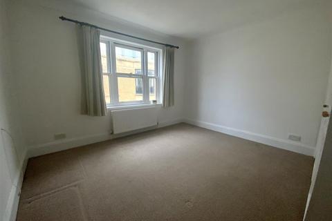 1 bedroom flat to rent, Regency Square, Brighton