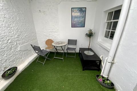 1 bedroom flat to rent, Brunswick Square, Hove