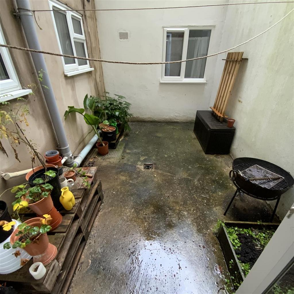Patio/garden