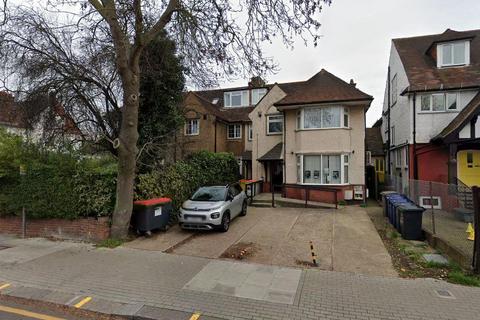 2 bedroom house share to rent, Finchley Road, Temple Fortune