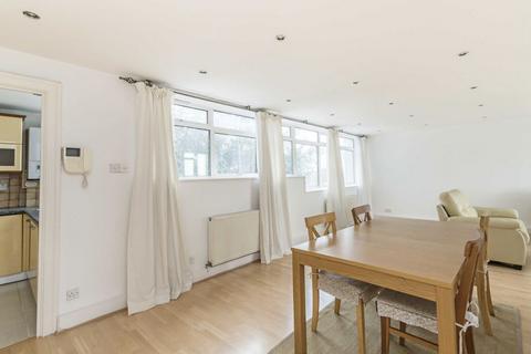 3 bedroom flat to rent, Heronsforde, London W13